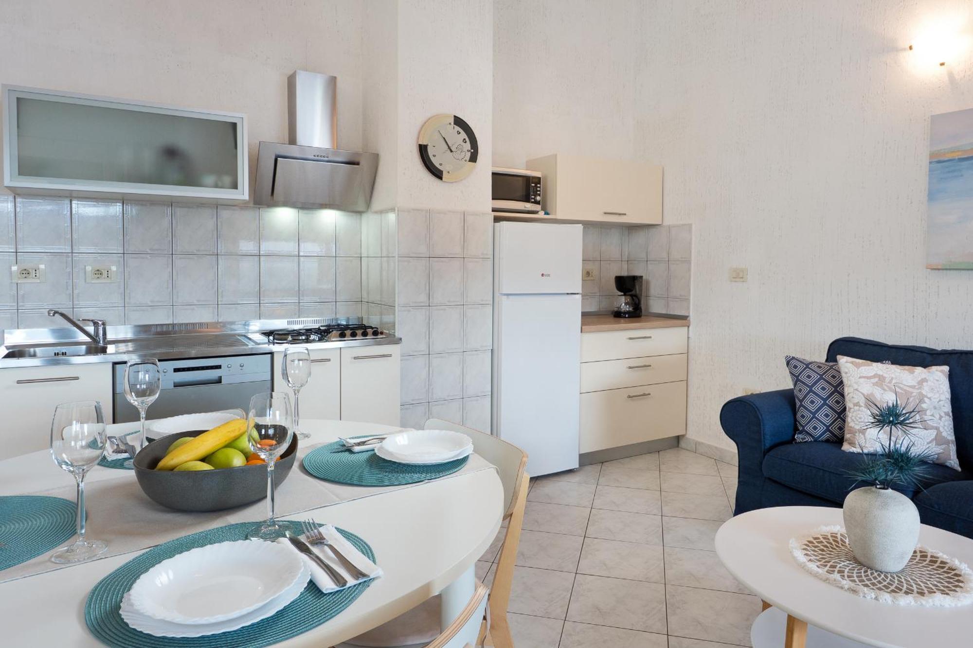 Apartment Roce Rabac Exteriör bild
